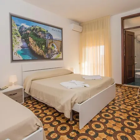 Hotel Rosy 2*