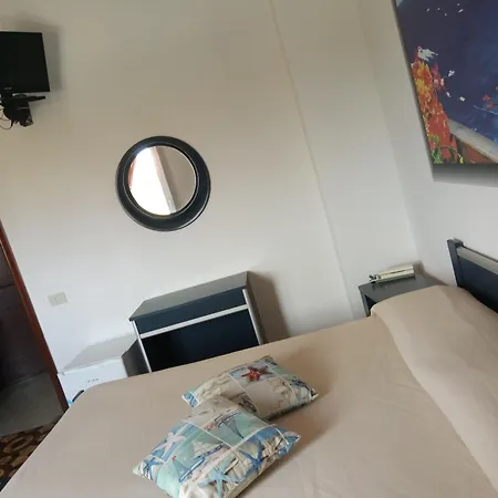 Hotel Rosy 2*