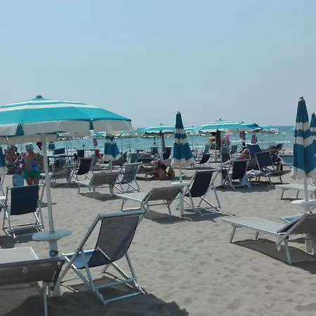Hotel Rosy 2*