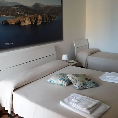 Rosy Hotel