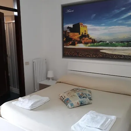 Rosy Hotel